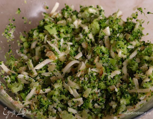 Перемешиваем. Начинка готова.