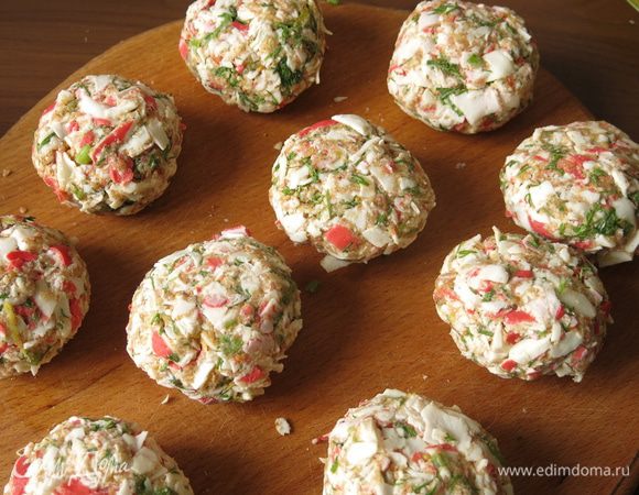 Формируем 10 котлеток, вес 74 — 75 г.