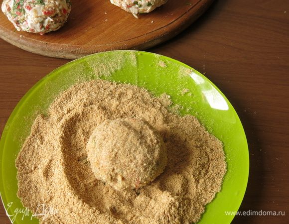 В панировочные сухари.