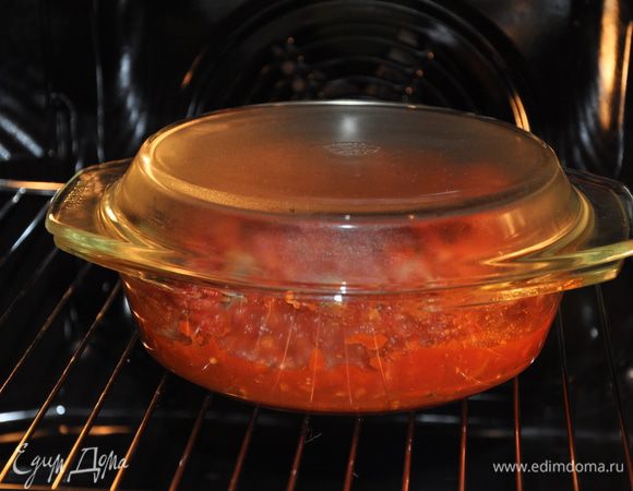 Запекать в духовке при температуре 180°С на протяжении 30 минут.