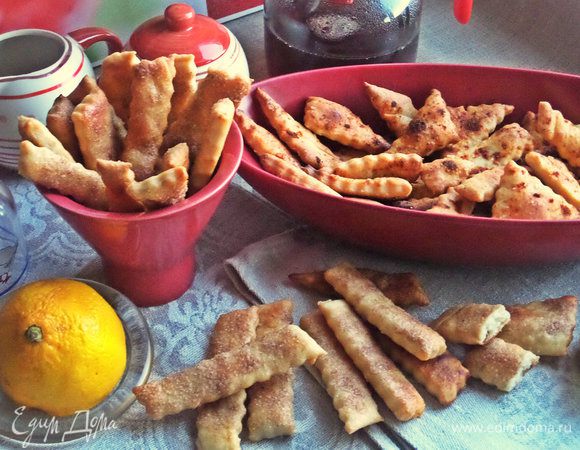 Оба вида хрустящего печенья готовы.