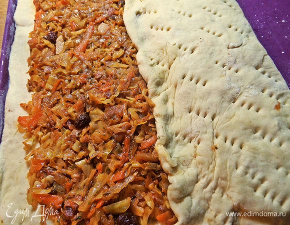 Наколоть вилкой.