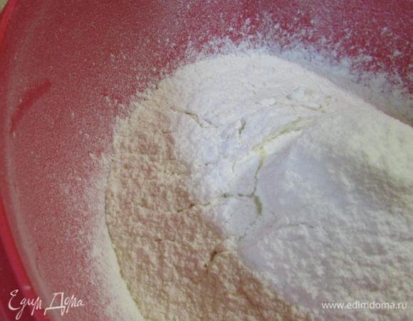 Просеять муку.