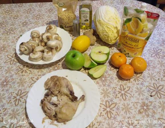 Курицу отварить.