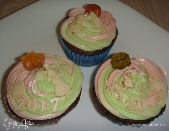Вот такие капкейки у меня получились. Приятного чаепития !