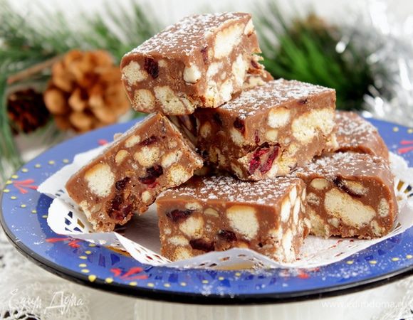 Нарежьте на кусочки.