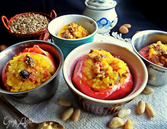 Подавать в теплом виде прямо в формочках.