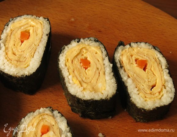 Нарезаем на 4 — 5 кусочков. Вес одного 65 — 70 г.