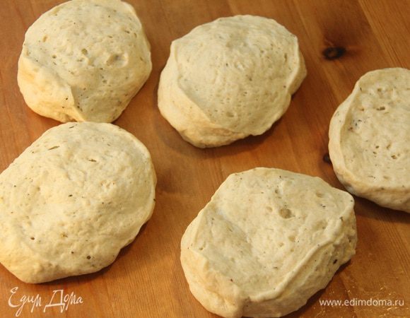 Разделить на 5 кусков (примерно по 170 г).