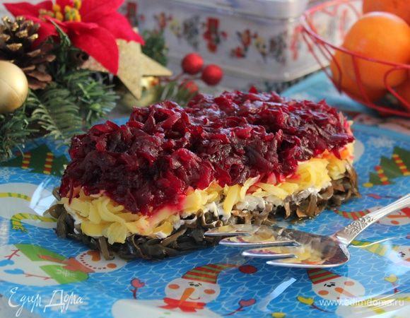 До подачи храните салат в холодильнике.