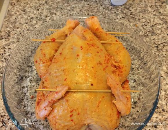 Запекать 1,5 — 2 часа до готовности.