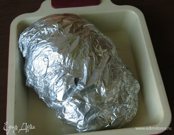 Закрываем фольгой.