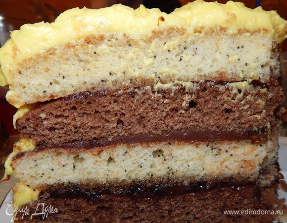 Так выглядит тортик в разрезе. Приятного чаепития!