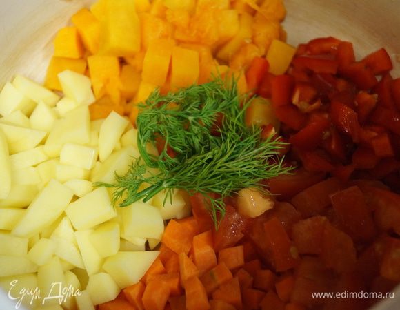 Выкладываем все в кастрюлю.