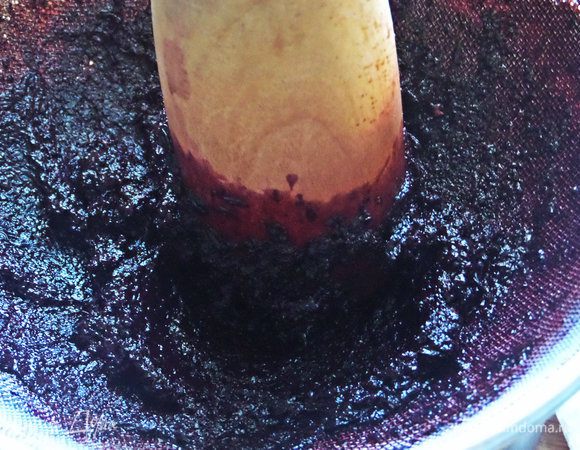 Можно и блендером протереть, если не мешает кожица.