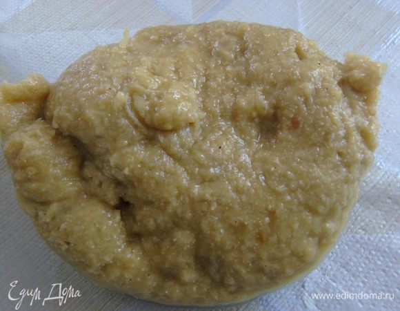 Рыбу пропустите через мясорубку два раза. У меня толстолоб и хек.