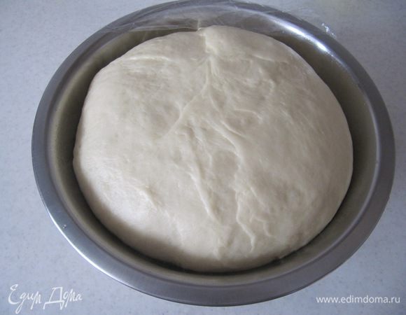 Тесто должно увеличиться в объеме минимум вдвое.