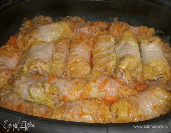 Тушить голубцы в духовке в посуде с крышкой 1 час — 1 час 20 минут. 