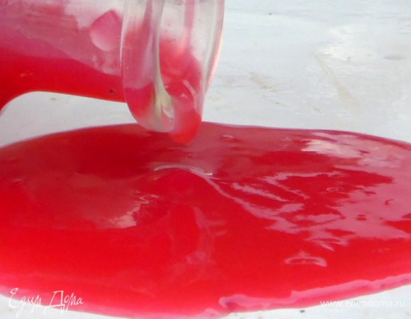 А это озеро из киселя. Вот такая консистенция выходит.