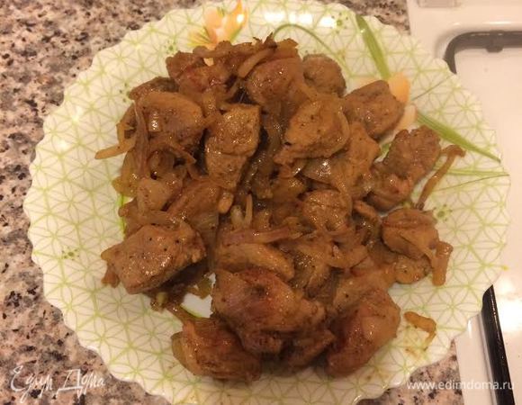 Перемешать и переложить на тарелку, накрыть фольгой чтобы не сильно остыло.