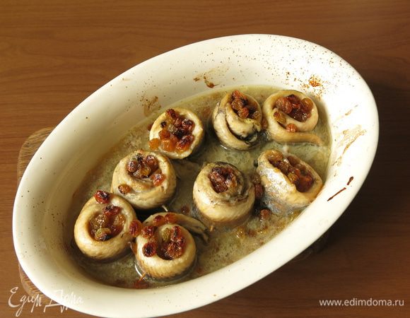 Запекаем при 200°С 20 минут, плюс 1 — 2 минуты конвекция.