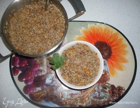 Каша получается очень вкусная, рассыпчатая.