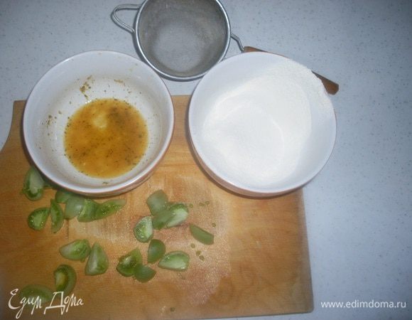 Вместо сухарей можно взять муку (как в фильме).