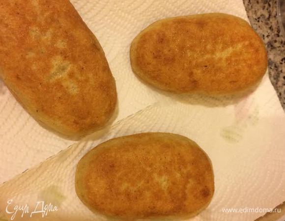 Готовые мчады выложить на бумажное полотенце.