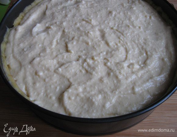 Груши покрыты кремом.