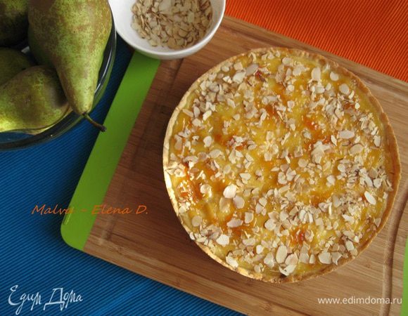 Аккуратно смазать кисточкой горячим джемом и посыпать обжаренными на сухой сковороде лепестками миндаля. 