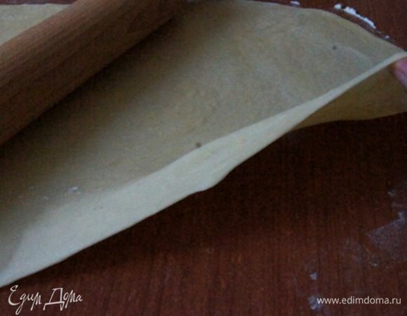 Тесто раскатать тонко.