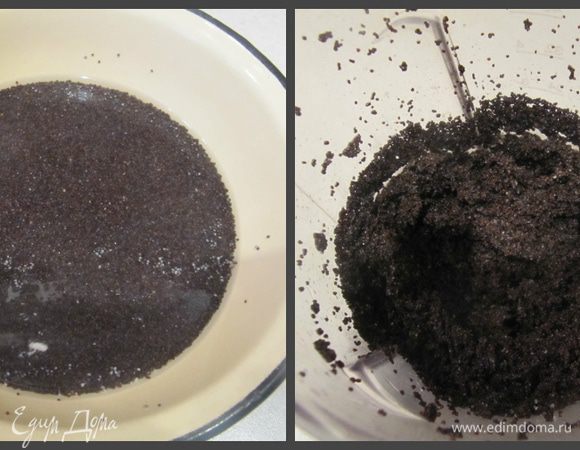 Для макового слоя мак замачиваем в кипятке на 20 минут. Затем воду сливаем, пробиваем мак в блендере, добавляем сахар и еще раз хорошо пробиваем всю смесь.