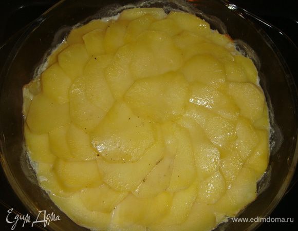 Через 40 минут снимаем крышку и готовим при 170°С еще 60 минут до золотистого цвета.