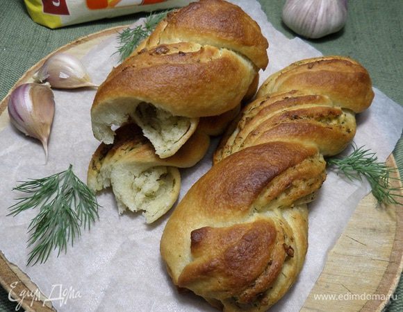 Подаем хлеб. Приятного аппетита!