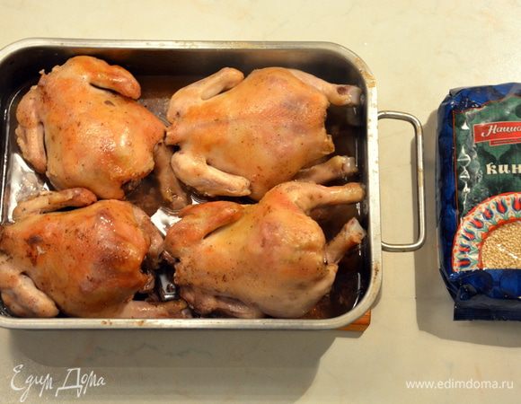 Выпекать в хорошо разогретой духовке при 200°С 45 — 50 минут, периодически переворачивать.