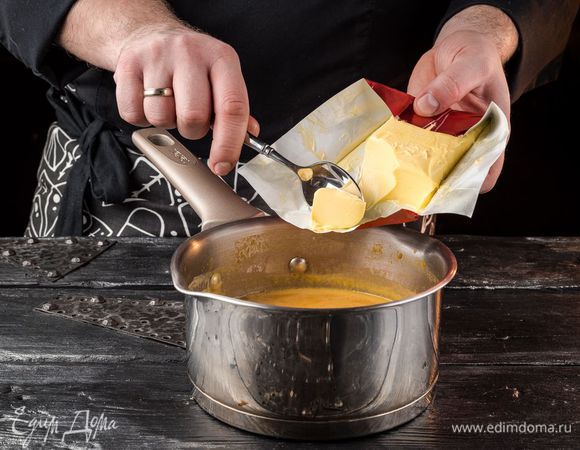 Добавляем сливочное масло «Домик в деревне».