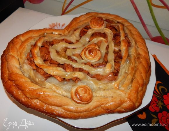 Пирог остудить и подавать к столу. Приятного чаепития!