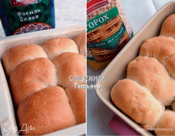 Ставим выпекаться пирожки в разогретую до 180°С духовку на 30 — 35 минут. Они должны зарумяниться.