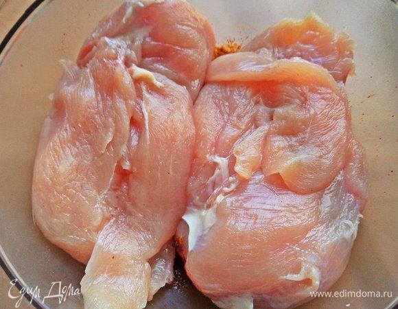 Поместить в маринад.