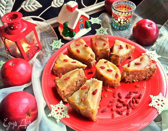 Украшаем ягодами.