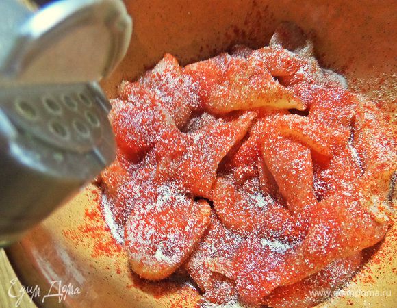 Чесночным порошком. Из подарка от ЕД.