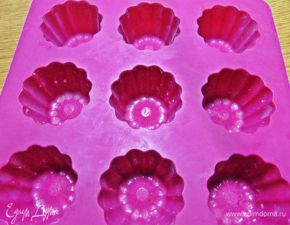 Взять силиконовую форму.
