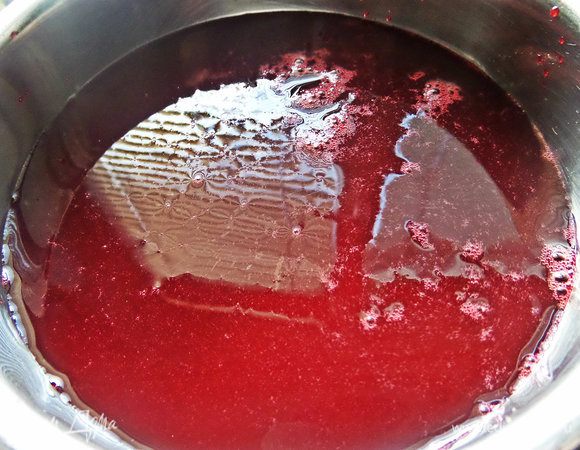 Варим, помешивая, минут 10.