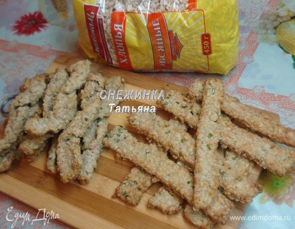 Овсяные палочки должны зарумяниться. Снимаем с противня и полностью остужаем.
