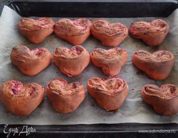 Выпекаем в разогретой духовке 20 — 25 минут при 160 — 180°С.