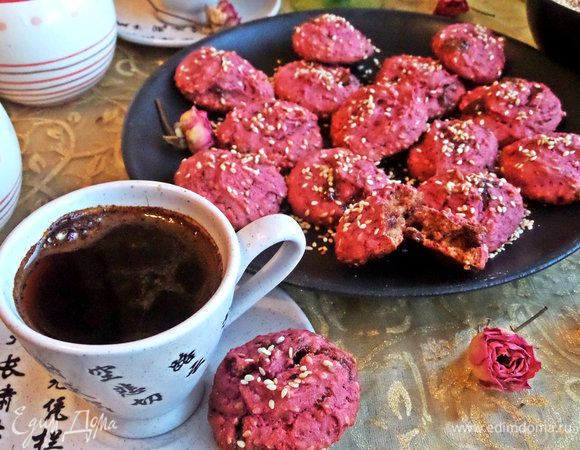 Подавать к кофе, чаю.