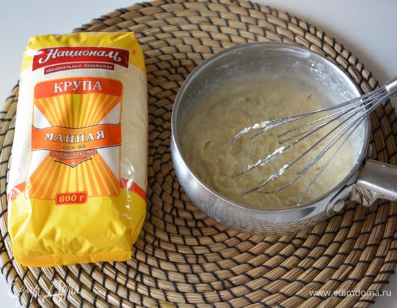 На оставшихся сливках сварить крутую манную кашу из крупы ТМ «Националь».