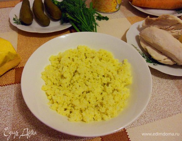 Пшено ТМ «Националь» хорошо промыть горячей водой. Затем отварить до готовности (можно отварить на курином бульоне). Охладить. Должна получиться рассыпчатая пшенная крупка.