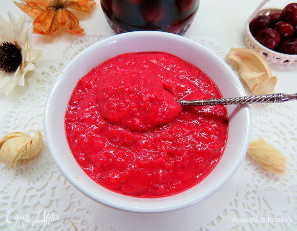 Перелить готовый курд в баночку и убрать в холодильник на несколько часов или на ночь, чтобы еще немного загустел. Так выглядит готовый курд. 