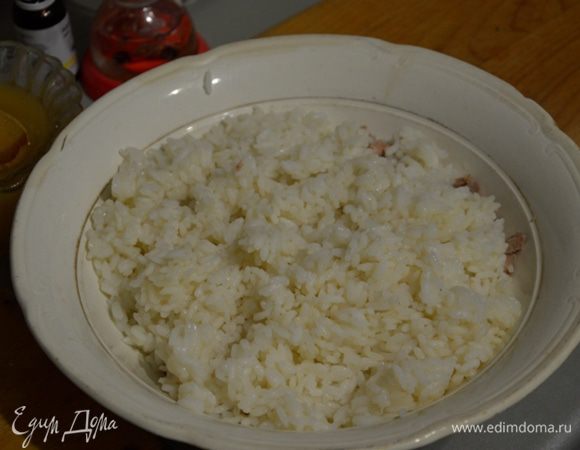 Добавляем отварной рис.